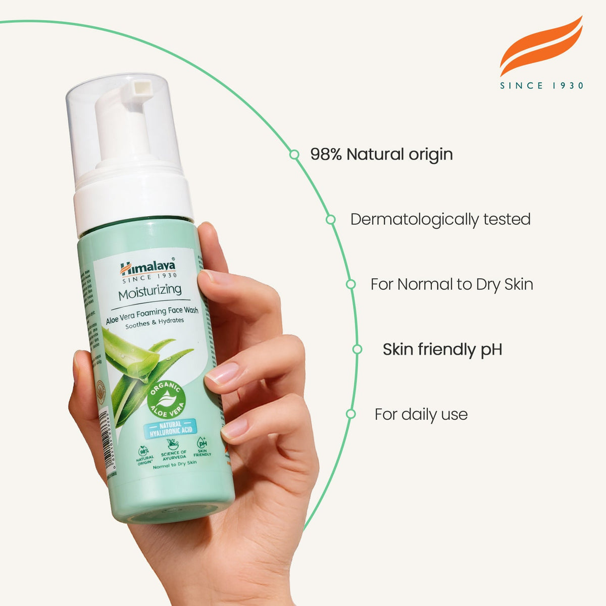 Himalaya Moisturizing Aloe Vera Foaming Face Wash - 150 ml