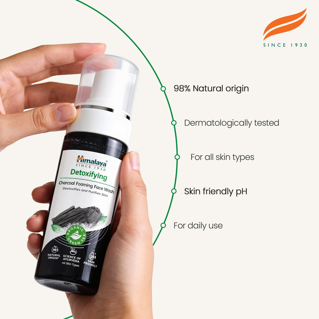 Himalaya Detoxifying Charcoal Foaming Face Wash - 150ml